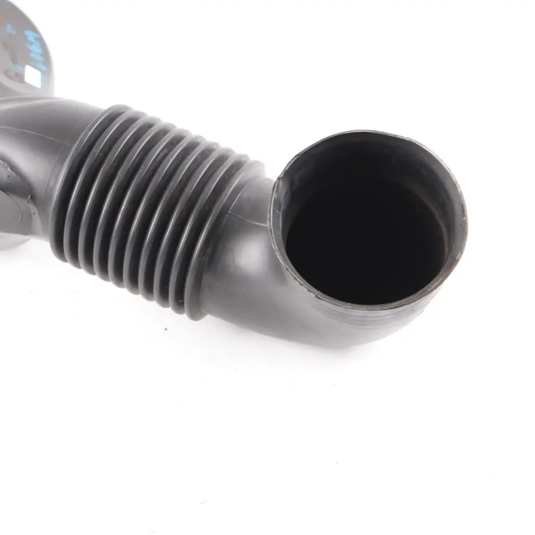 W901 W903 Intercooler Air Intake Pipe Hose Line to Mercedes Sprinter with Part number A0000949308 Mercedes Sprinter W901 W903 Intercooler Air Intake Pipe Hose Line - SKU A0000949308 - Part number A0000949308