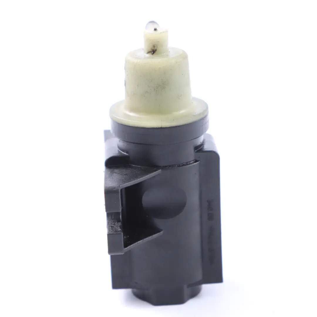  Unterdruck Magnetventil Mercedes W906 Diesel OM651 Turbolader Unterdruck - SKU A0001531700 - Teilenummer A0001531700