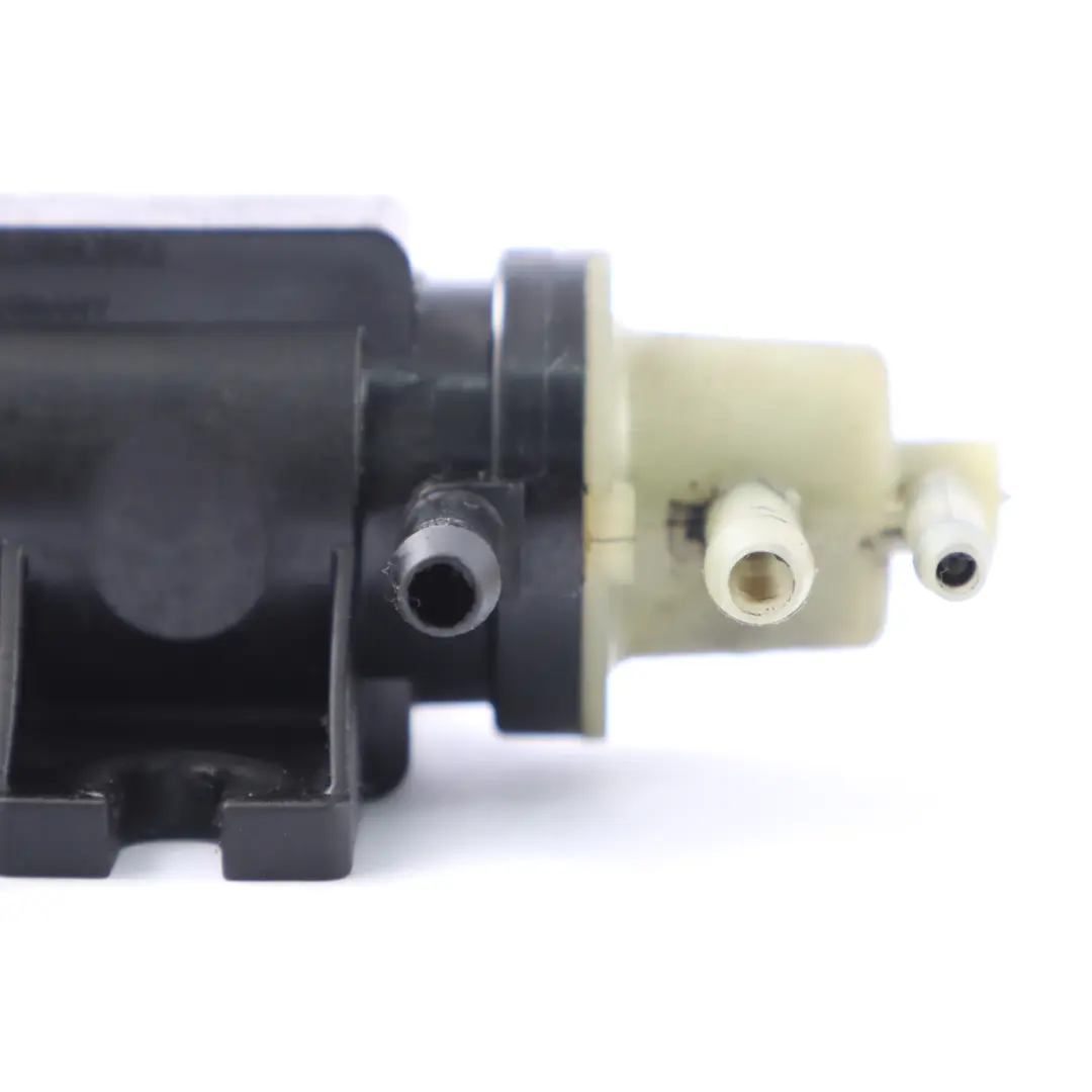 Unterdruck Magnetventil Mercedes W906 Diesel OM651 Turbolader Unterdruck für mit Teilenummer A0001531700 Unterdruck Magnetventil Mercedes W906 Diesel OM651 Turbolader Unterdruck - SKU A0001531700 - Teilenummer A0001531700