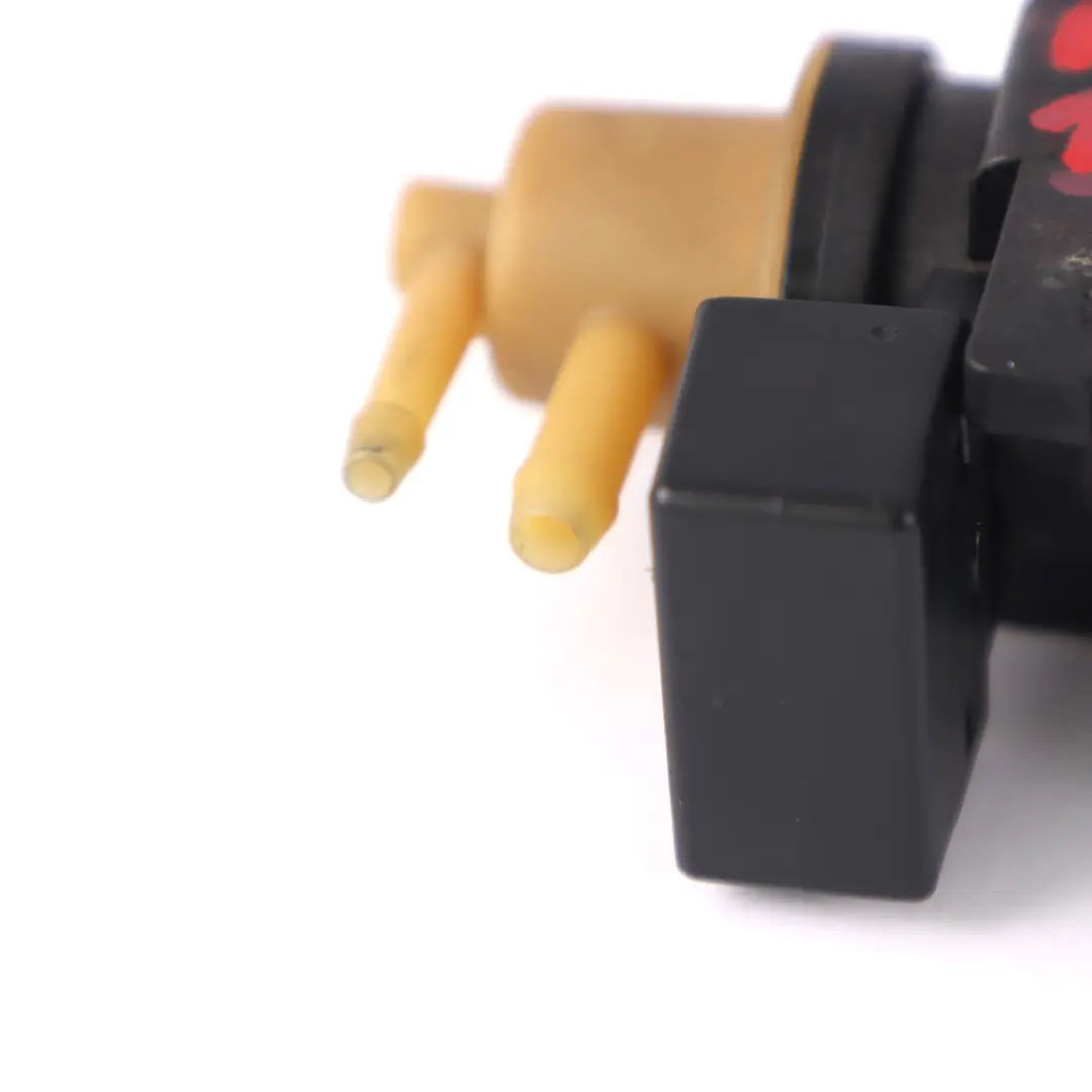 Druckwandler Unterdruckmagnet Ventil Benzinmotor M270 für Mercedes W176 mit Teilenummer A0101531328 Mercedes W176 Druckwandler Unterdruckmagnet Ventil Benzinmotor M270 - SKU A0001531800 - Teilenummer A0101531328