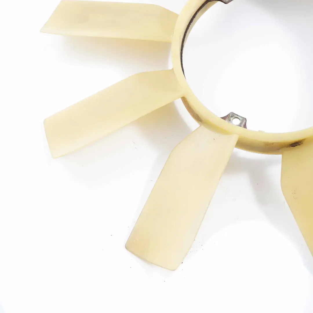 Ventilateur Radiateur Refroidissement du Moteur pour Mercedes Vito W639 à propos du numéro de pièce A0002006023 Mercedes Vito W639 Ventilateur Radiateur Refroidissement du Moteur - SKU A0002006023-1 - Numéro de pièce A0002006023