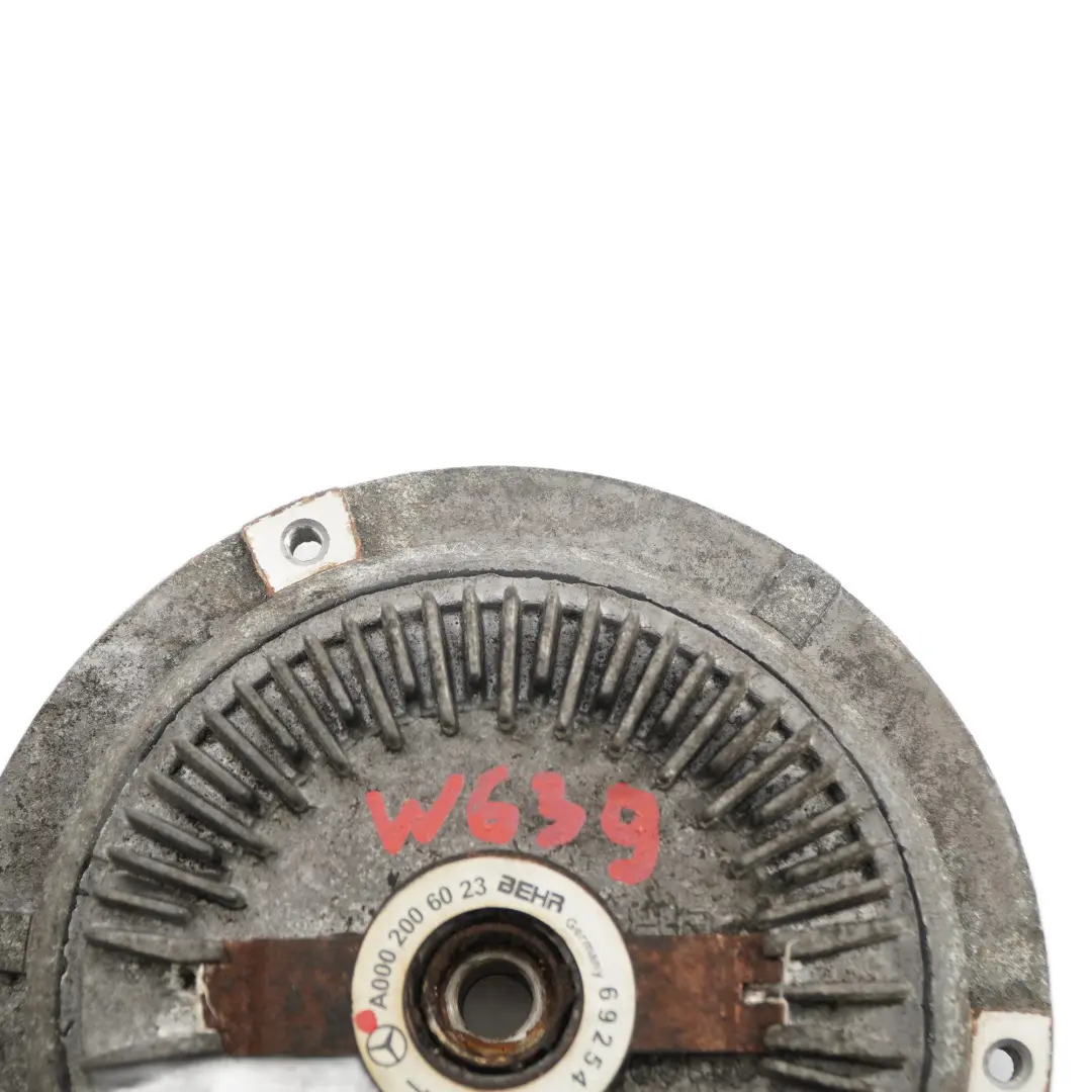 Ventola Radiatore di Raffreddamento Motore per Mercedes Vito Viano W639 con numero di parte A0002006023 Mercedes Vito Viano W639 Ventola Radiatore di Raffreddamento Motore - SKU A0002006023 - Numero di parte A0002006023