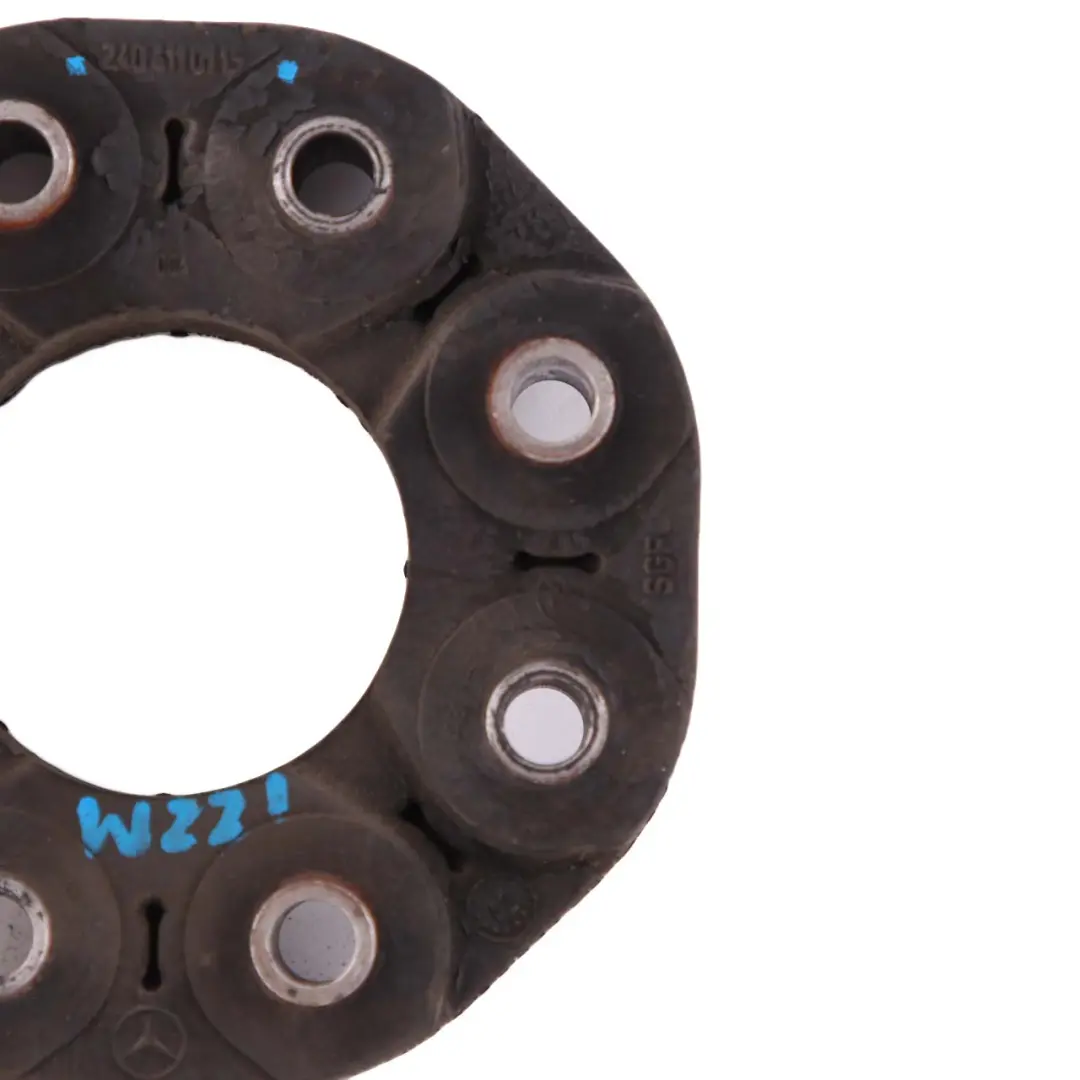 Benz C E S W204 W212 W221 Albero Propulsore Ciambella Gomma A2404110115 per Mercedes con numero di parte A0004110600 Mercedes Benz C E S W204 W212 W221 Albero Propulsore Ciambella Gomma A2404110115 - SKU A0004110600 - Numero di parte A0004110600