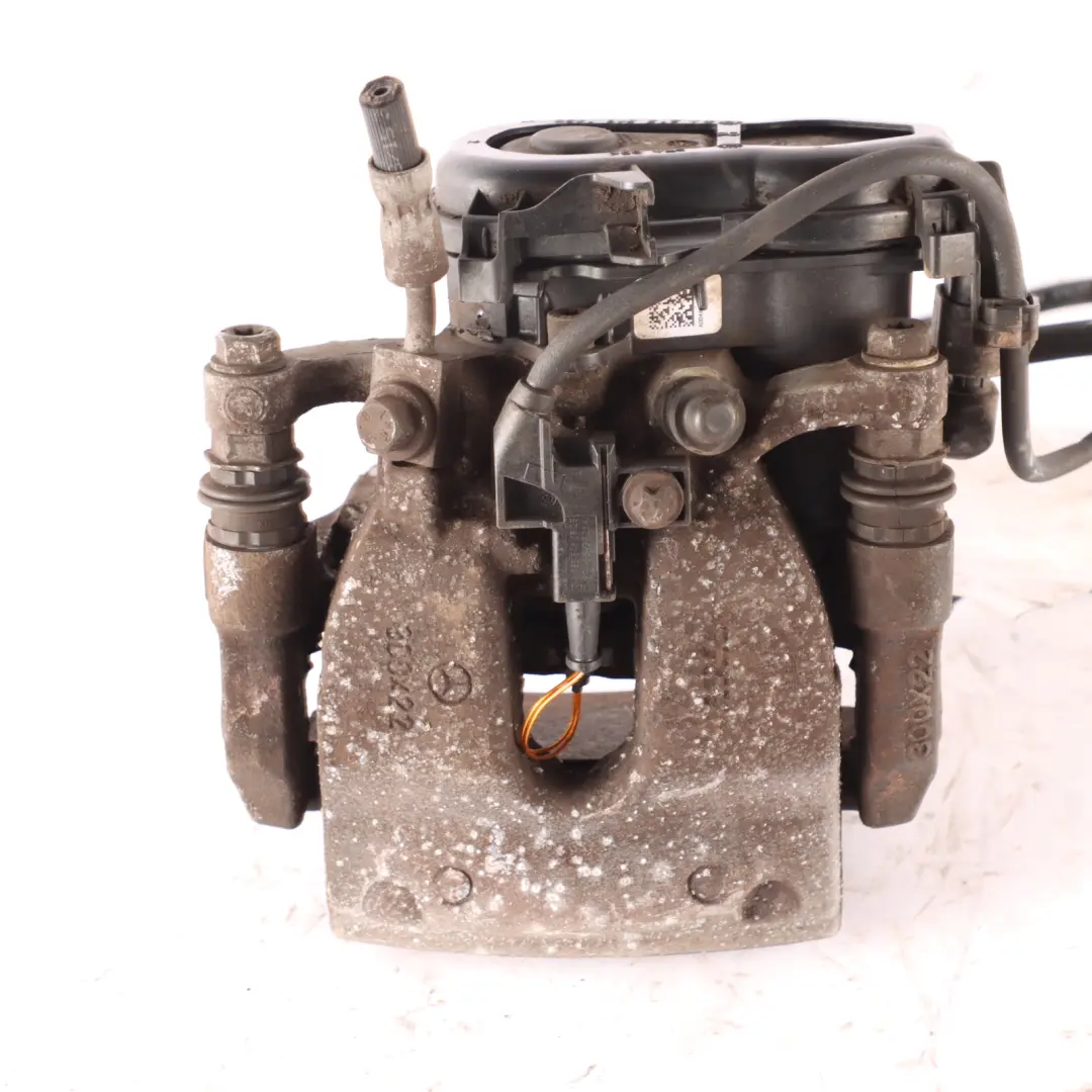 Mercedes W213 C238 Pinza De Freno Trasero Derecho Unidad De Frenado - SKU A0004237200 - Número de pieza A0004237200