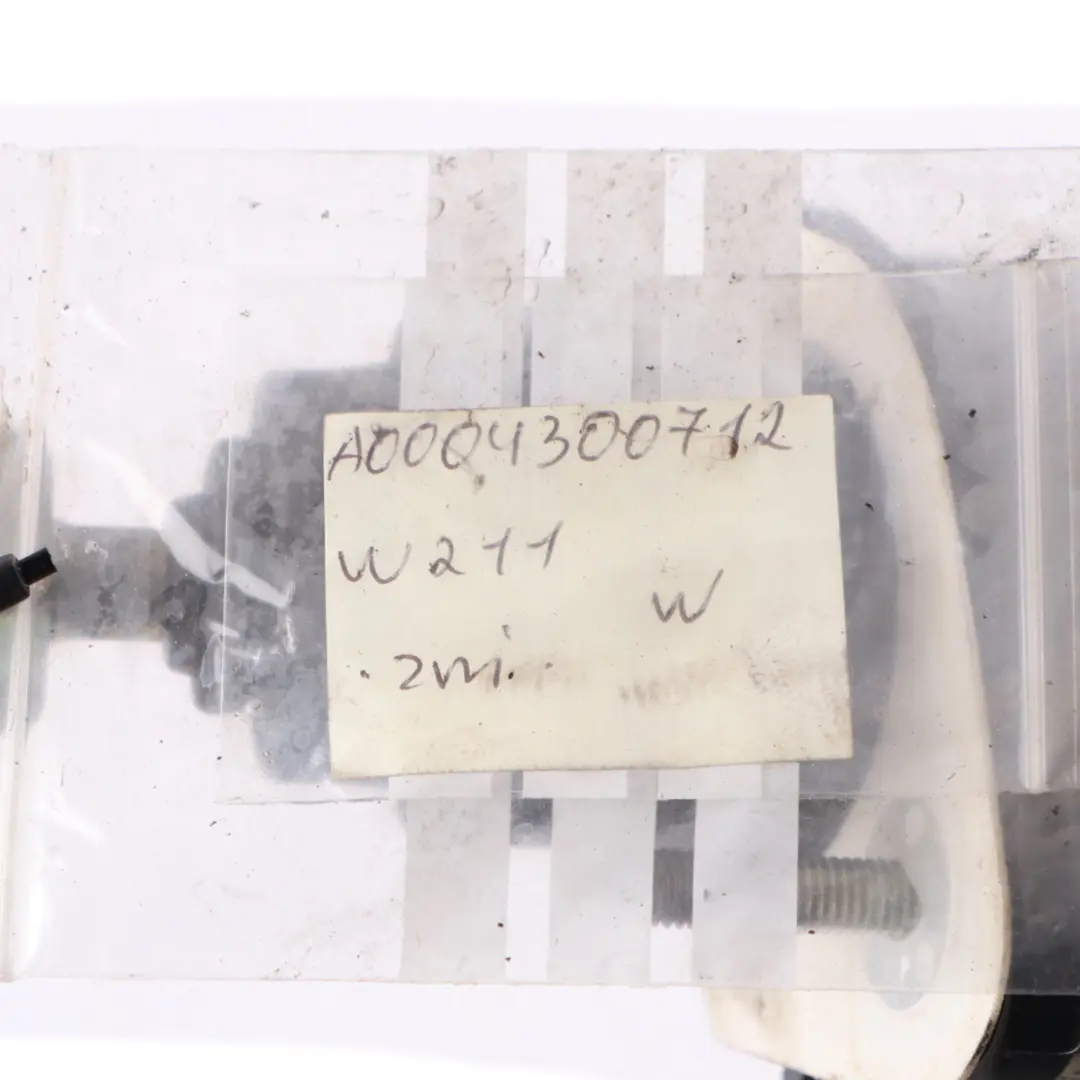 Brake Servo Master Cylinder Booster Unit A0004300312 to Mercedes W211 CLS C219 with Part number A0004300712 Mercedes W211 CLS C219 Brake Servo Master Cylinder Booster Unit A0004300312 - SKU A0004300712 - Part number A0004300712