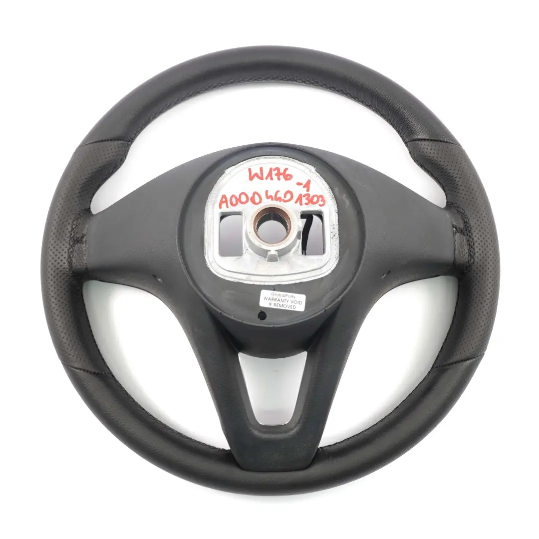 Mercedes W117 W156 W176 W242 W246 NOUVEAU Volant en cuir noir avec filets noirs - SKU A0004601303-1 - Numéro de pièce A0004601303