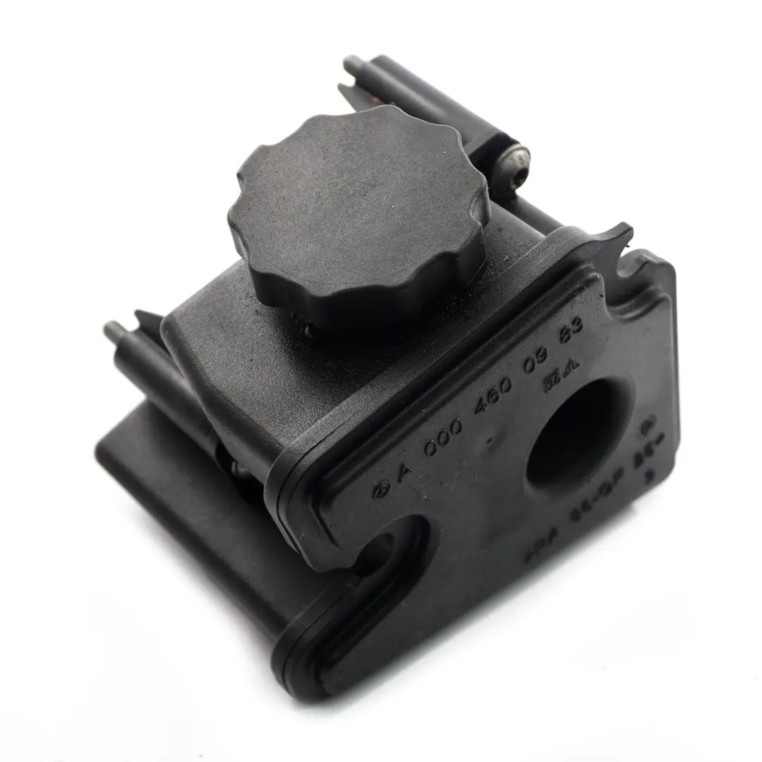 M272 Power Steering Pump Reservoir Tank A0004600983 to Mercedes W203 W204 W211 with Part number A0004602383 Mercedes W203 W204 W211 M272 Power Steering Pump Reservoir Tank A0004600983 - SKU A0004602383 - Part number A0004602383