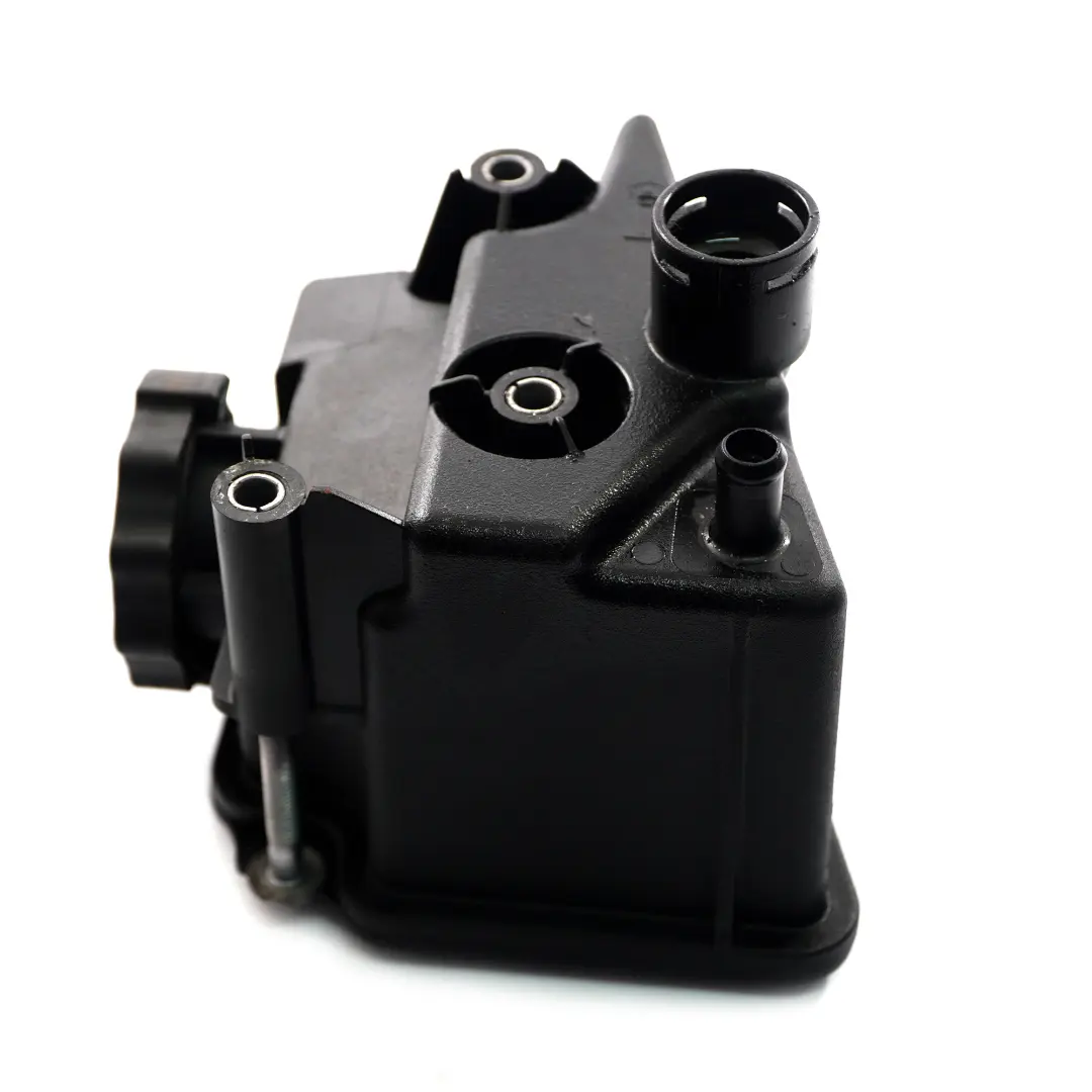M272 Power Steering Pump Reservoir Tank A0004600983 to Mercedes W203 W204 W211 with Part number A0004602383 Mercedes W203 W204 W211 M272 Power Steering Pump Reservoir Tank A0004600983 - SKU A0004602383 - Part number A0004602383