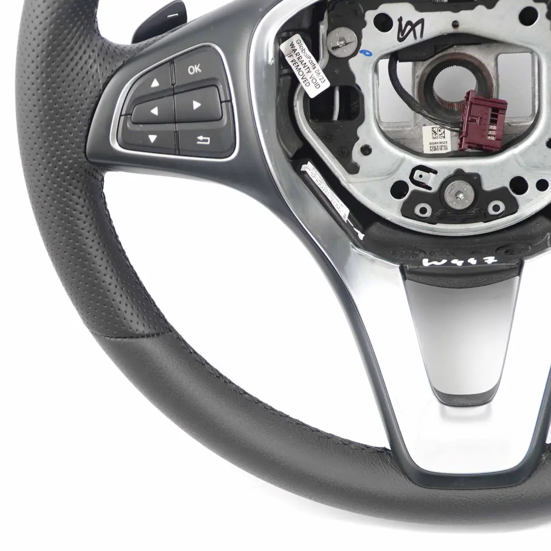 W448 NUOVO volante sportivo in pelle nera Paddle Shift per Mercedes Vito W447 con numero di parte A0004608203 Mercedes Vito W447 W448 NUOVO volante sportivo in pelle nera Paddle Shift - SKU A0004608203-1 - Numero di parte A0004608203