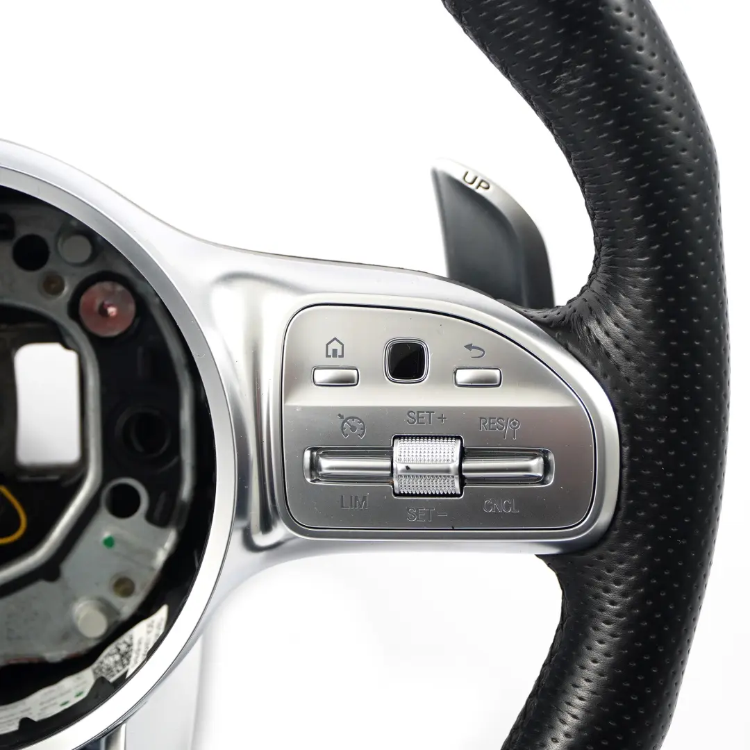 Mercedes W177 AMG Volant cuir noir avec palettes changement vitesse - SKU A0004608413 - Numéro de pièce A0004608413