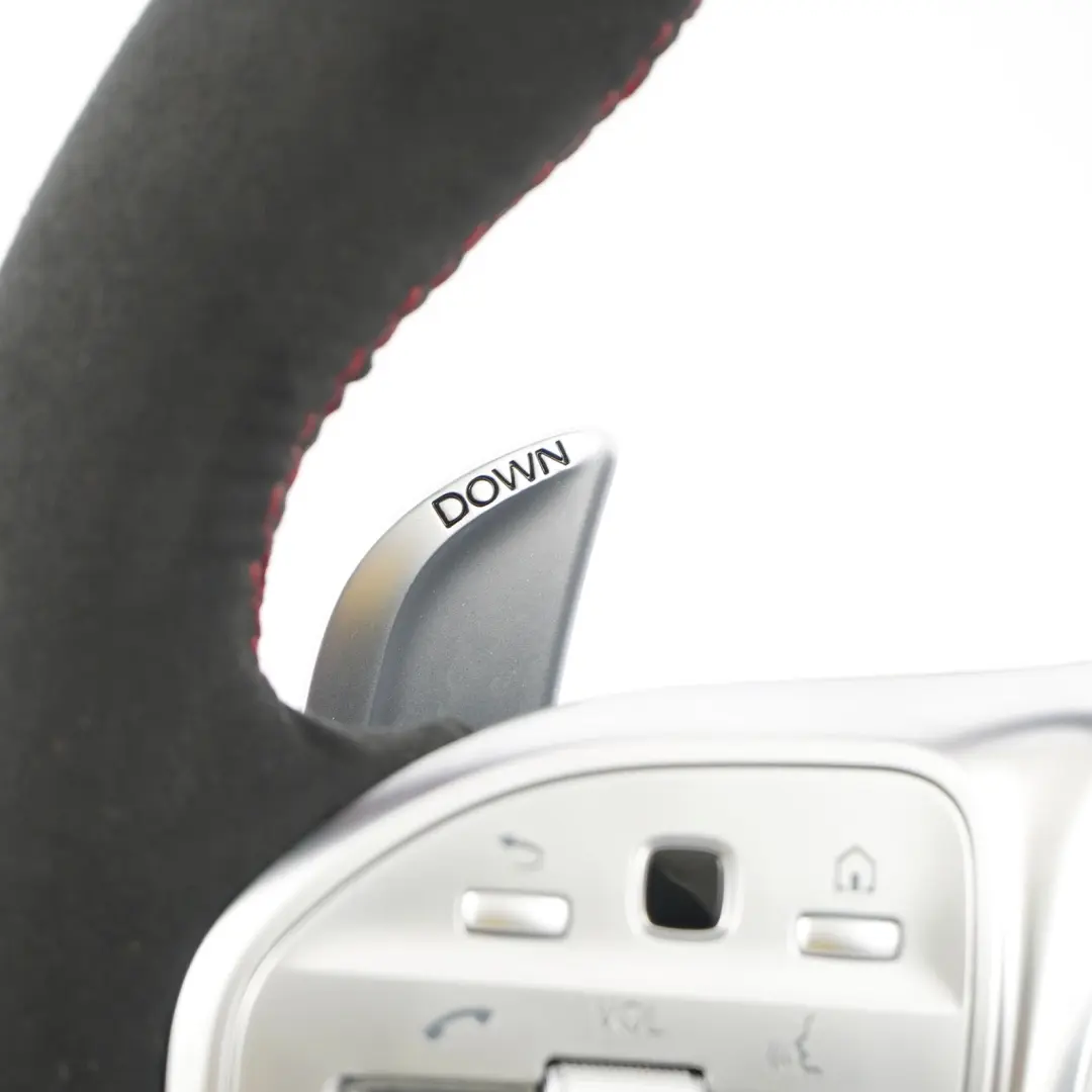 NUOVO Volante in Pelle Nera Palette Cambio per Mercedes W177 V177 AMG con numero di parte A0004609908 Mercedes W177 V177 AMG NUOVO Volante in Pelle Nera Palette Cambio - SKU A0004609908-1 - Numero di parte A0004609908