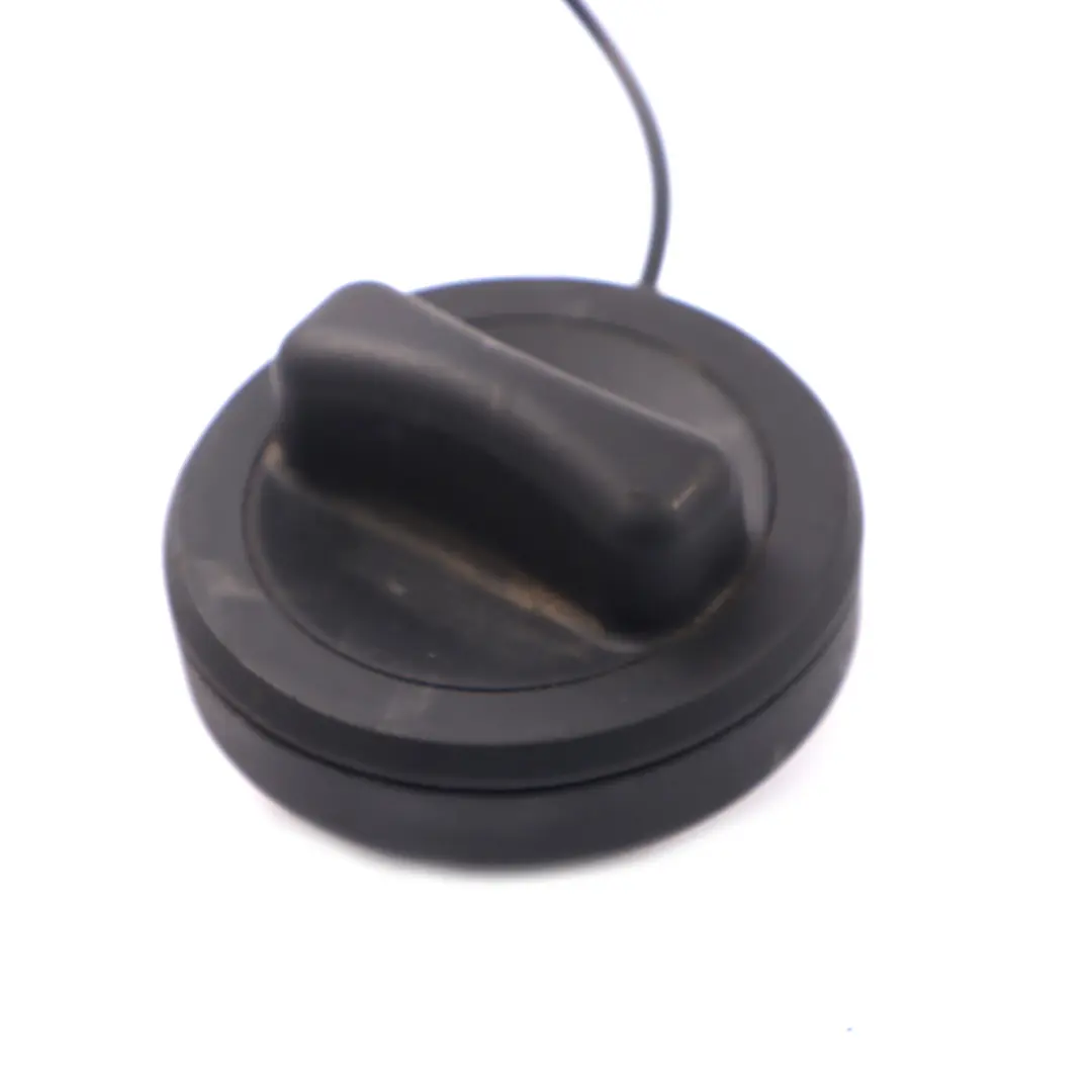 Mercedes W176 W205 W213 Tapa del depósito de combustible - SKU A0004700800-1 - Número de pieza A0004700800