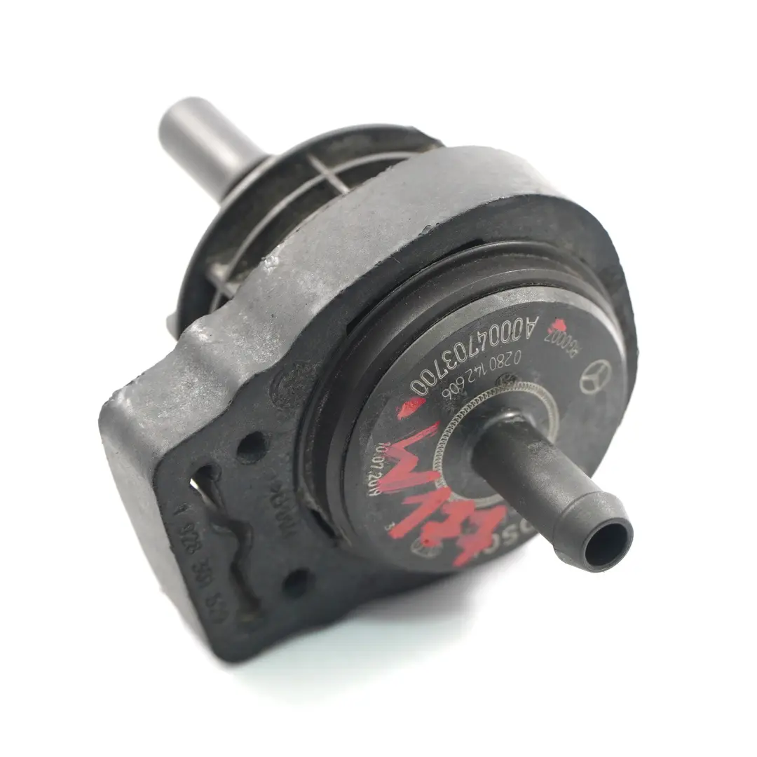Mercedes W177 Unter Druck Entlüftungs Ventil - SKU A0004703700 - Teilenummer A0004703700