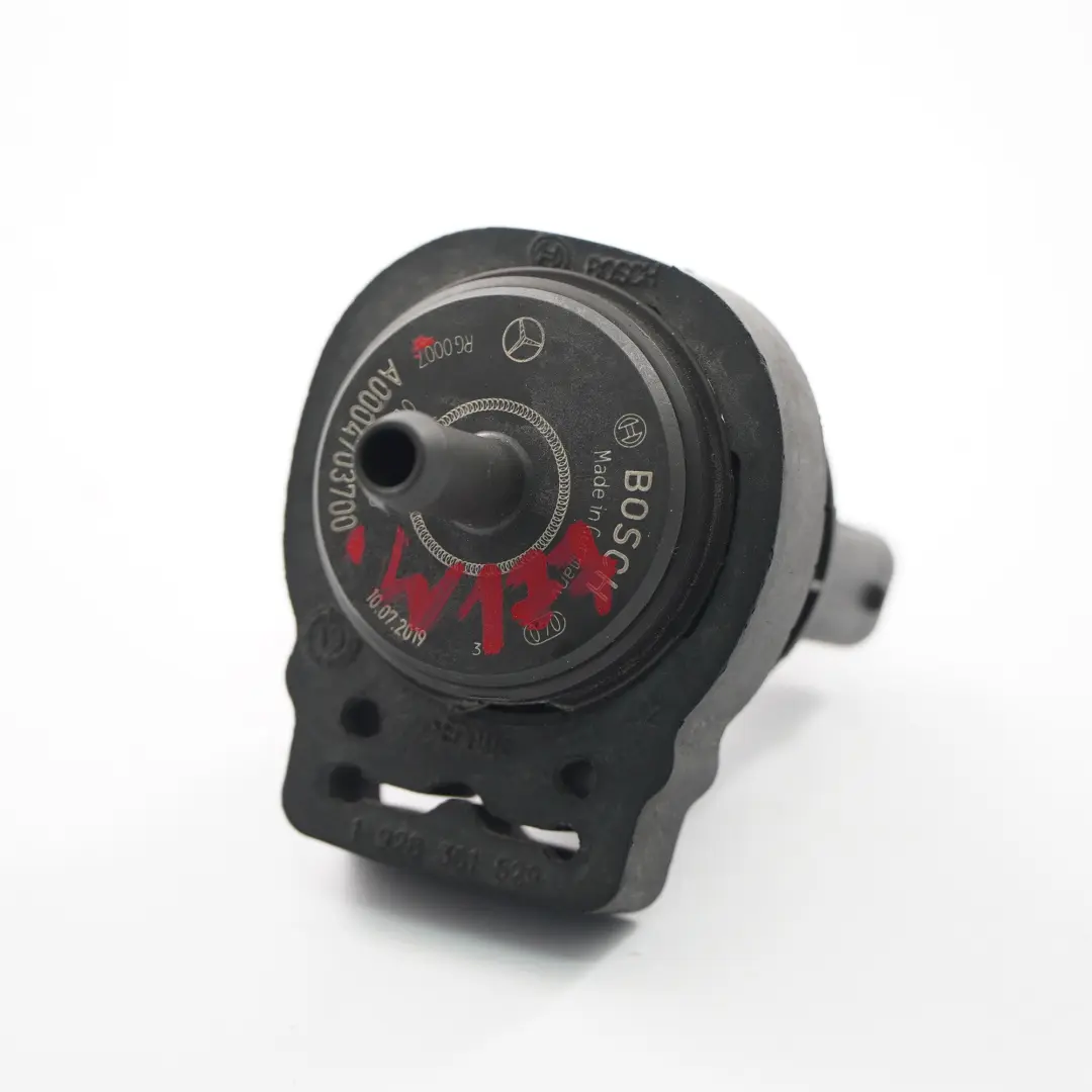 Mercedes W177 Valvola Di Spurgo Del Vuoto - SKU A0004703700 - Numero di parte A0004703700