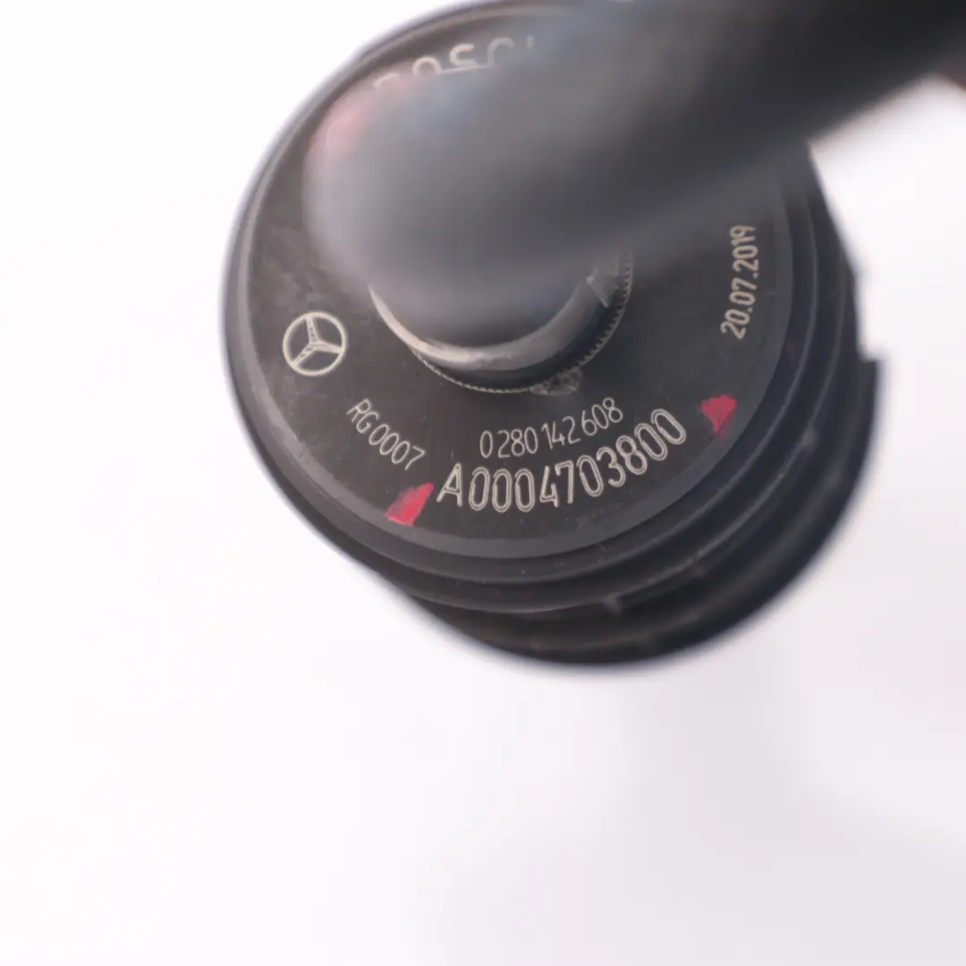 Zawór Podciśnienia do Mercedes W177 W247 o numerze A0004703800 Mercedes W177 W247 Zawór Podciśnienia - SKU A0004703800 - Numer Części A0004703800
