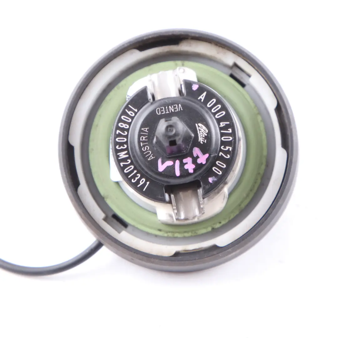 Mercedes W177 W247 Réservoir Carburant Couvercle Couvercle Noir - SKU A0004705200 - Numéro de pièce A0004705200