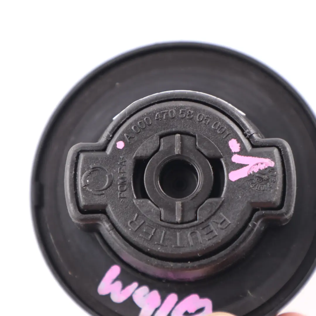 Tapa Depósito Combustible Depósito Cubierta Negra para Mercedes W447 W906 con número de pieza A0004705805 Mercedes W447 W906 Tapa Depósito Combustible Depósito Cubierta Negra - SKU A0004705805-1 - Número de pieza A0004705805