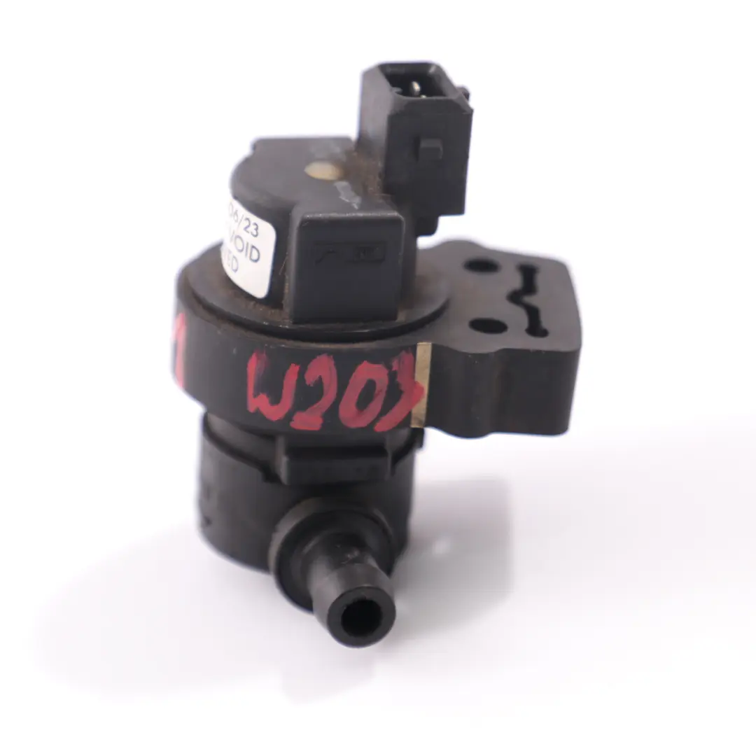 W207 W639 W906 Vacuum Solenoid Valve A0004769732 to Mercedes W203 W204 with Part number A0004708893 Mercedes W203 W204 W207 W639 W906 Vacuum Solenoid Valve A0004769732 - SKU A0004708893 - Part number A0004708893