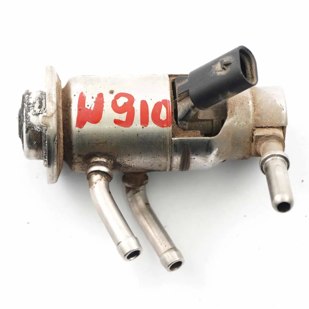 OM651 Zawór Wtrysku Adblue do Mercedes W447 W906 o numerze A0004900300 Mercedes W447 W906 OM651 Zawór Wtrysku Adblue - SKU A0004900300 - Numer Części A0004900300
