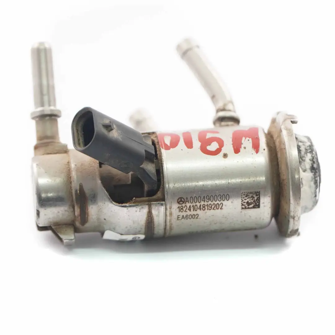 OM651 iniettore Adblue ugello iniezione fluido per Mercedes W910 con numero di parte A0004900300 Mercedes W910 OM651 iniettore Adblue ugello iniezione fluido - SKU A0004900300 - Numero di parte A0004900300