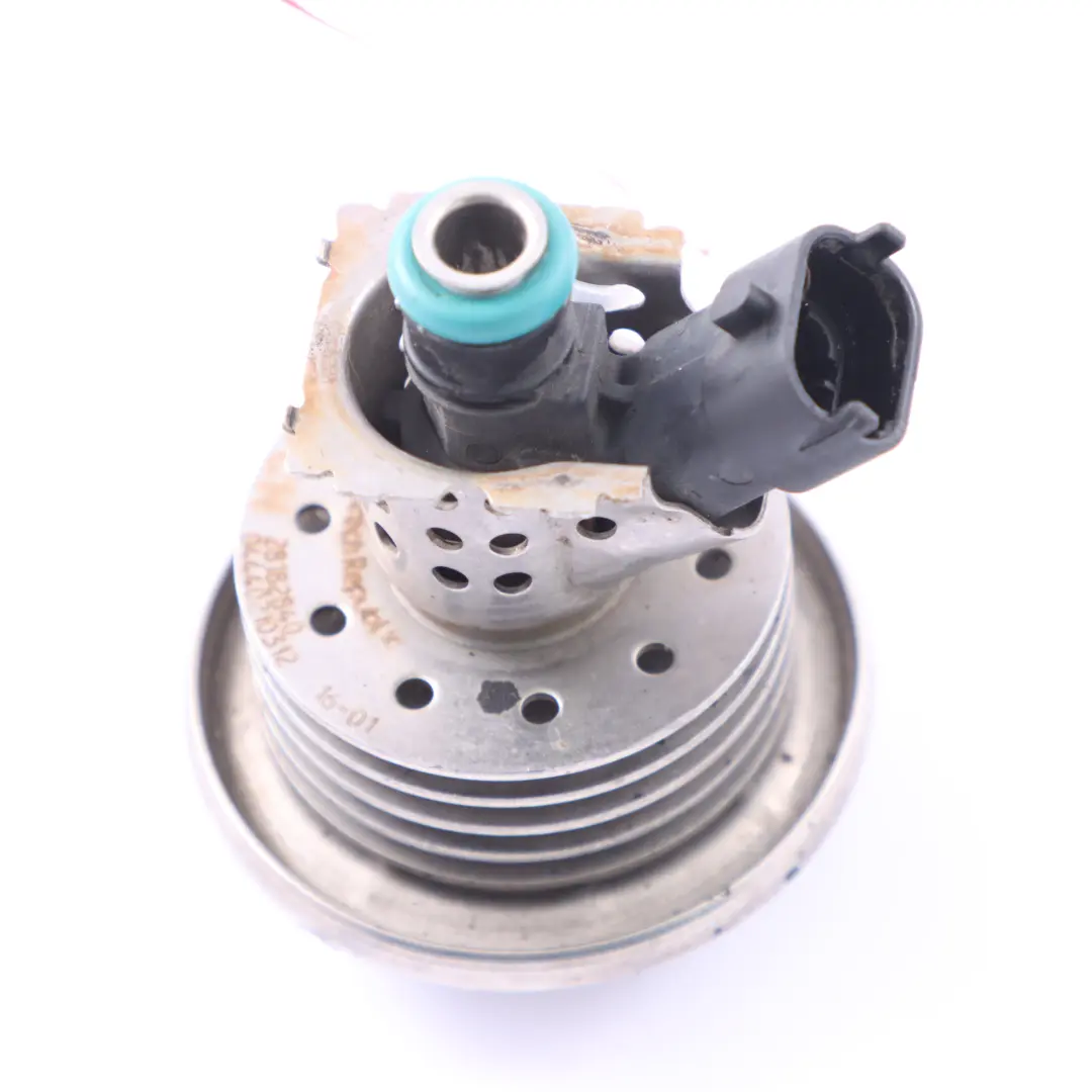 Iniettore Adblue Mercedes W447 W906 OM651 Ugello iniezione fluido per con numero di parte A0004901013 Iniettore Adblue Mercedes W447 W906 OM651 Ugello iniezione fluido - SKU A0004901013 - Numero di parte A0004901013