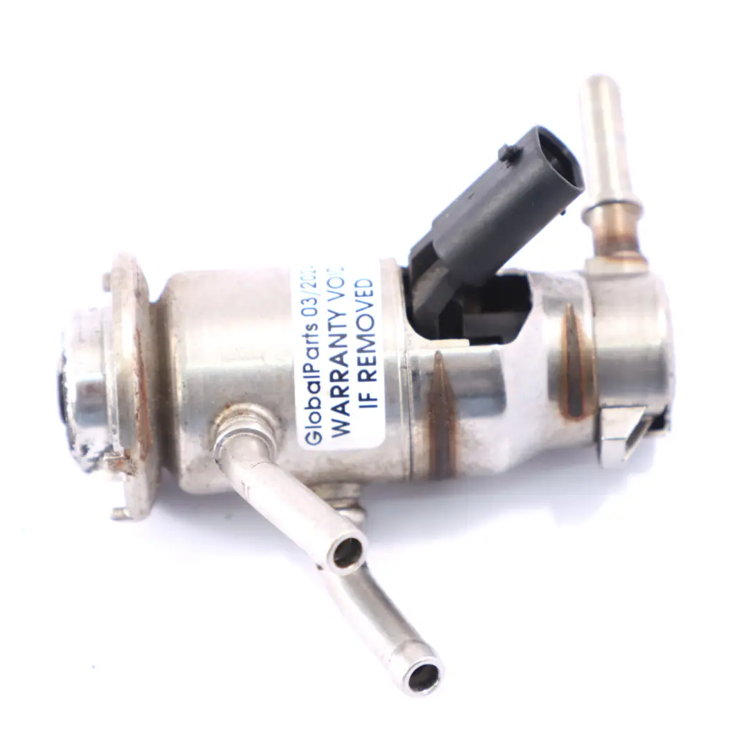 OM654 Iniettore additivo AdBlue scarico per Mercedes C238 Diesel con numero di parte A0004904100 Mercedes C238 Diesel OM654 Iniettore additivo AdBlue scarico - SKU A0004904100 - Numero di parte A0004904100