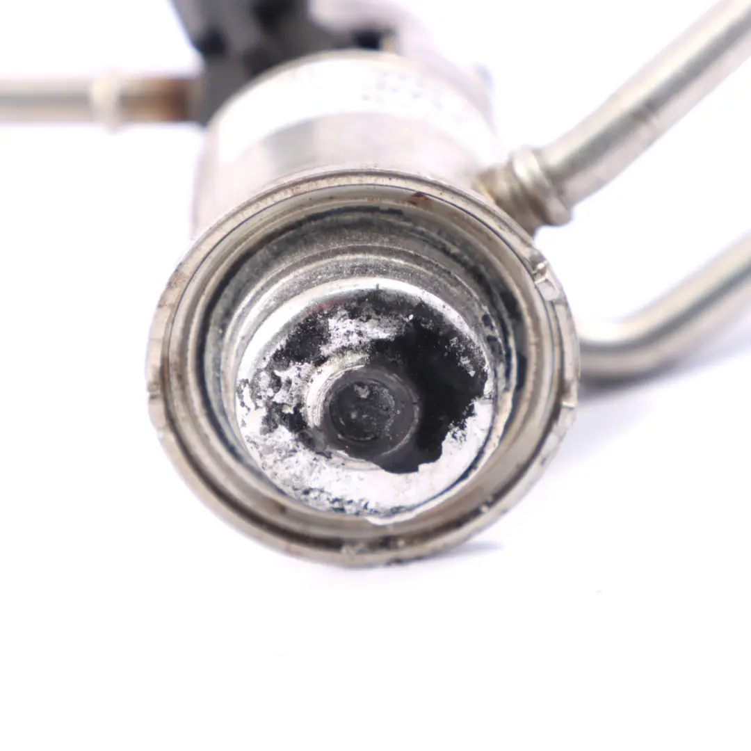 OM654 Auspuff AdBlue Additiv Injektor für Mercedes C238 Diesel mit Teilenummer A0004904100 Mercedes C238 Diesel OM654 Auspuff AdBlue Additiv Injektor - SKU A0004904100 - Teilenummer A0004904100