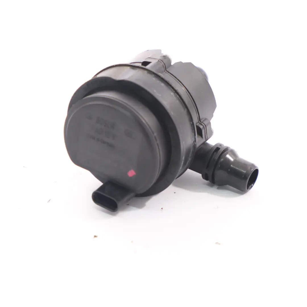 Mercedes W205 W213 C238 OM654 Pompe eau refroidissement auxiliaire - SKU A0005000900 - Numéro de pièce A0005003600