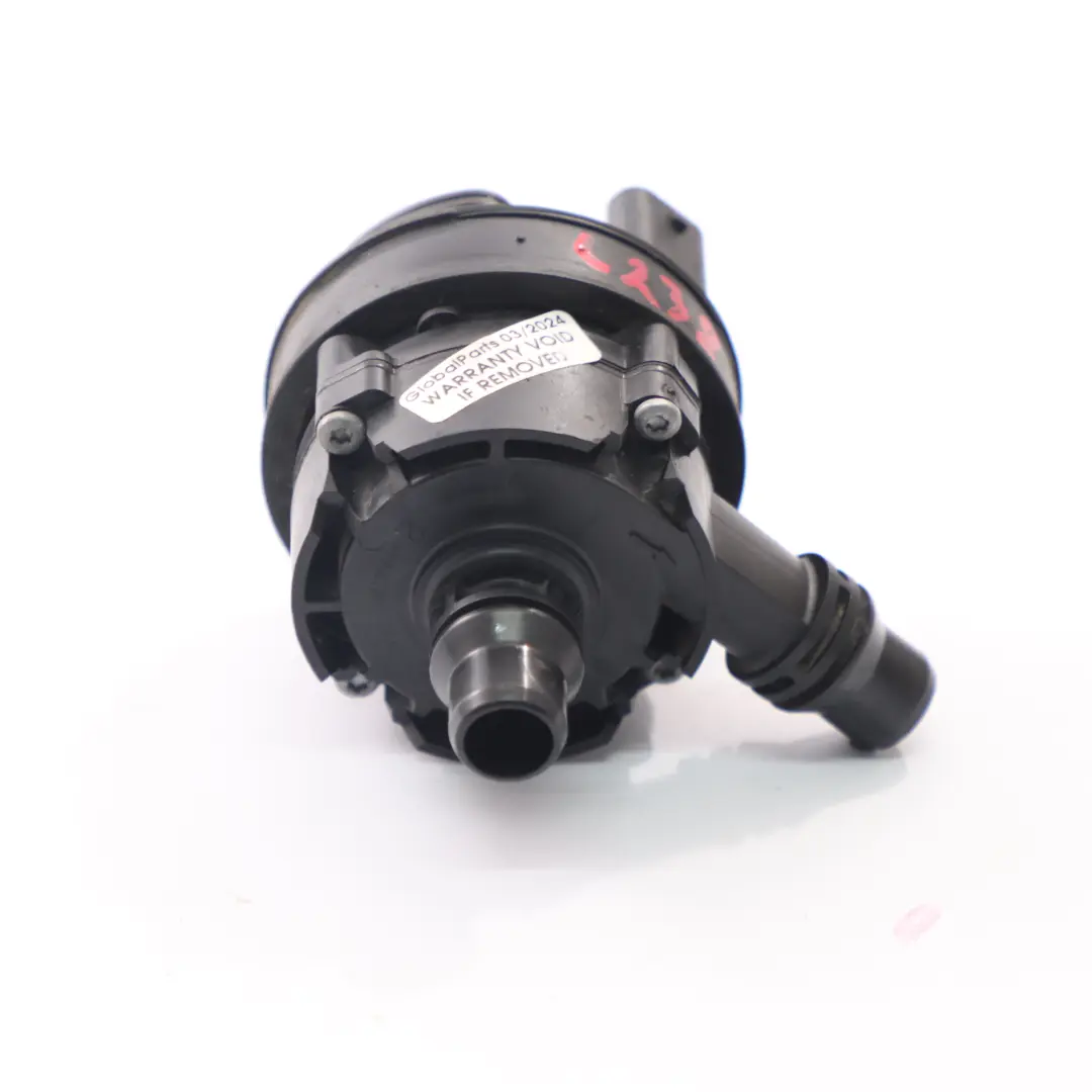 Mercedes W205 W213 C238 OM654 Pompe eau refroidissement auxiliaire - SKU A0005000900 - Numéro de pièce A0005003600
