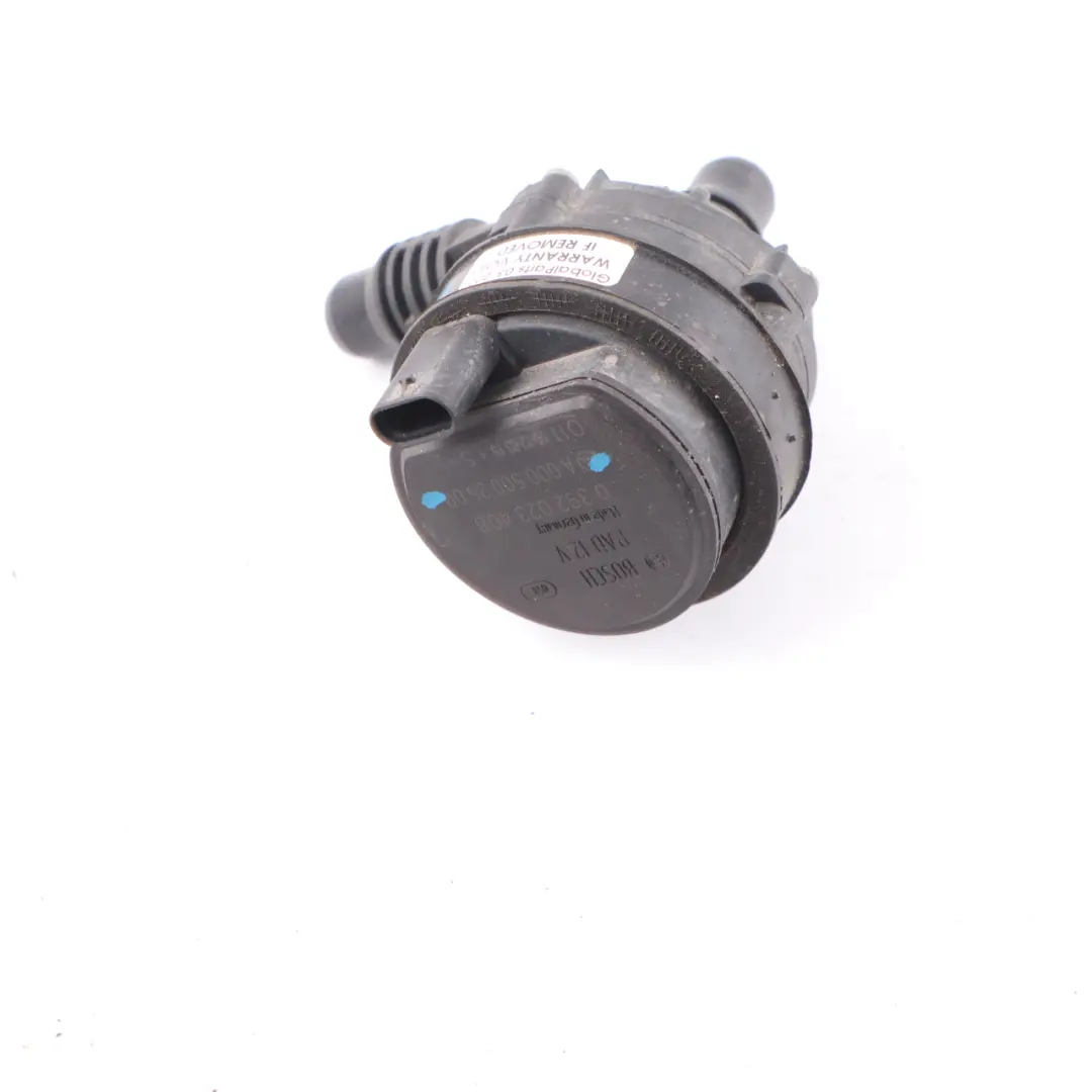 Mercedes C118 W177 W205 W213 W247 Pompe Eau Auxiliaire - SKU A0005003500 - Numéro de pièce A0005003500
