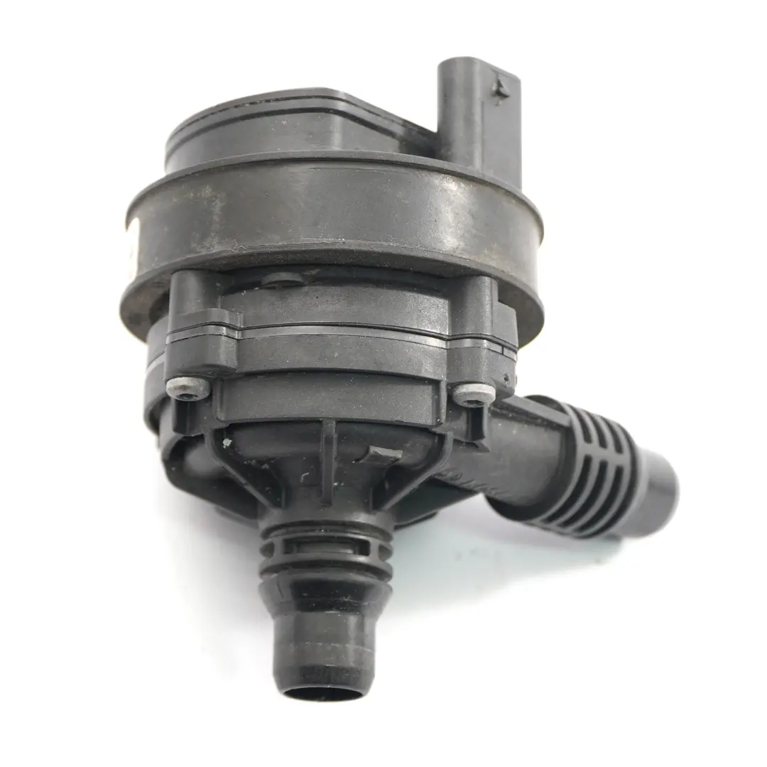 W257 OM654 Bomba Auxiliar Agua Refrigerante para Mercedes W205 W213 C238 con número de pieza A0005003600 Mercedes W205 W213 C238 W257 OM654 Bomba Auxiliar Agua Refrigerante - SKU A0005003600 - Número de pieza A0005003600