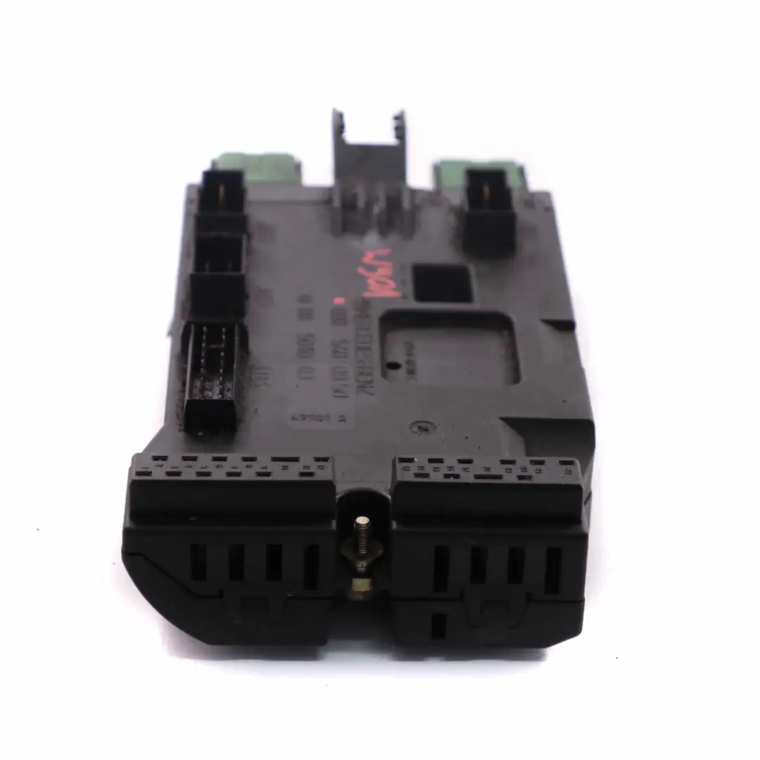 Scatola fusibili Mercedes Sprinter W901 W902 W903 W904 Unità relè per con numero di parte A0005400950 Scatola fusibili Mercedes Sprinter W901 W902 W903 W904 Unità relè - SKU A0005400950 - Numero di parte A0005400950