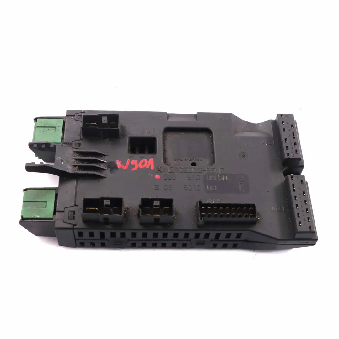 Fuse Box Mercedes Sprinter W901 W902 W903 W904 Relay Control Unit to with Part number A0005400950 Fuse Box Mercedes Sprinter W901 W902 W903 W904 Relay Control Unit - SKU A0005400950 - Part number A0005400950