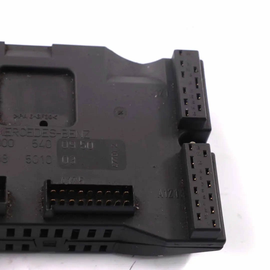 Caja fusibles Mercedes Sprinter W901 W902 W903 W904 Relé Unidad para con número de pieza A0005400950 Caja fusibles Mercedes Sprinter W901 W902 W903 W904 Relé Unidad - SKU A0005400950 - Número de pieza A0005400950