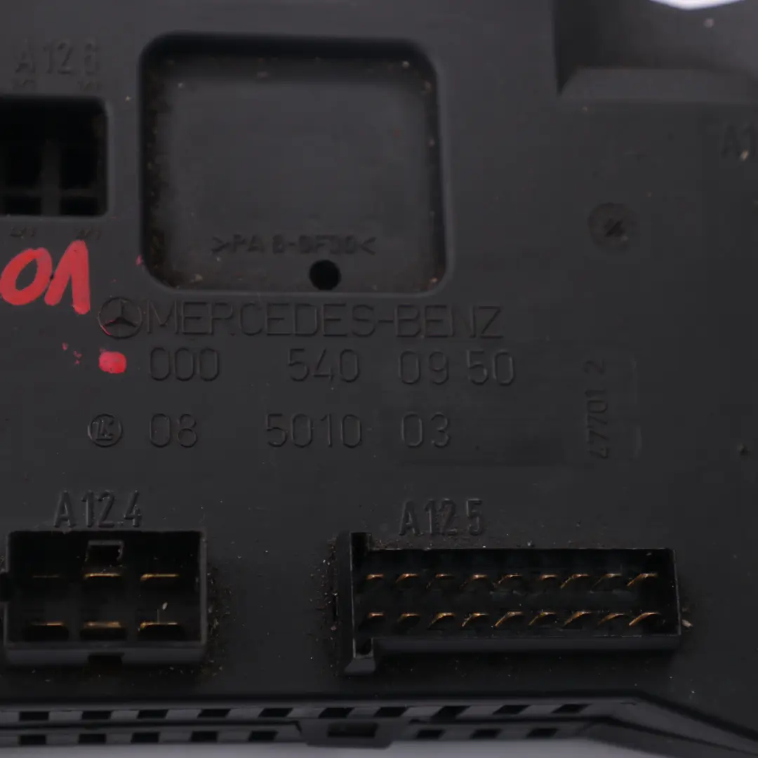 Caja fusibles Mercedes Sprinter W901 W902 W903 W904 Relé Unidad para con número de pieza A0005400950 Caja fusibles Mercedes Sprinter W901 W902 W903 W904 Relé Unidad - SKU A0005400950 - Número de pieza A0005400950