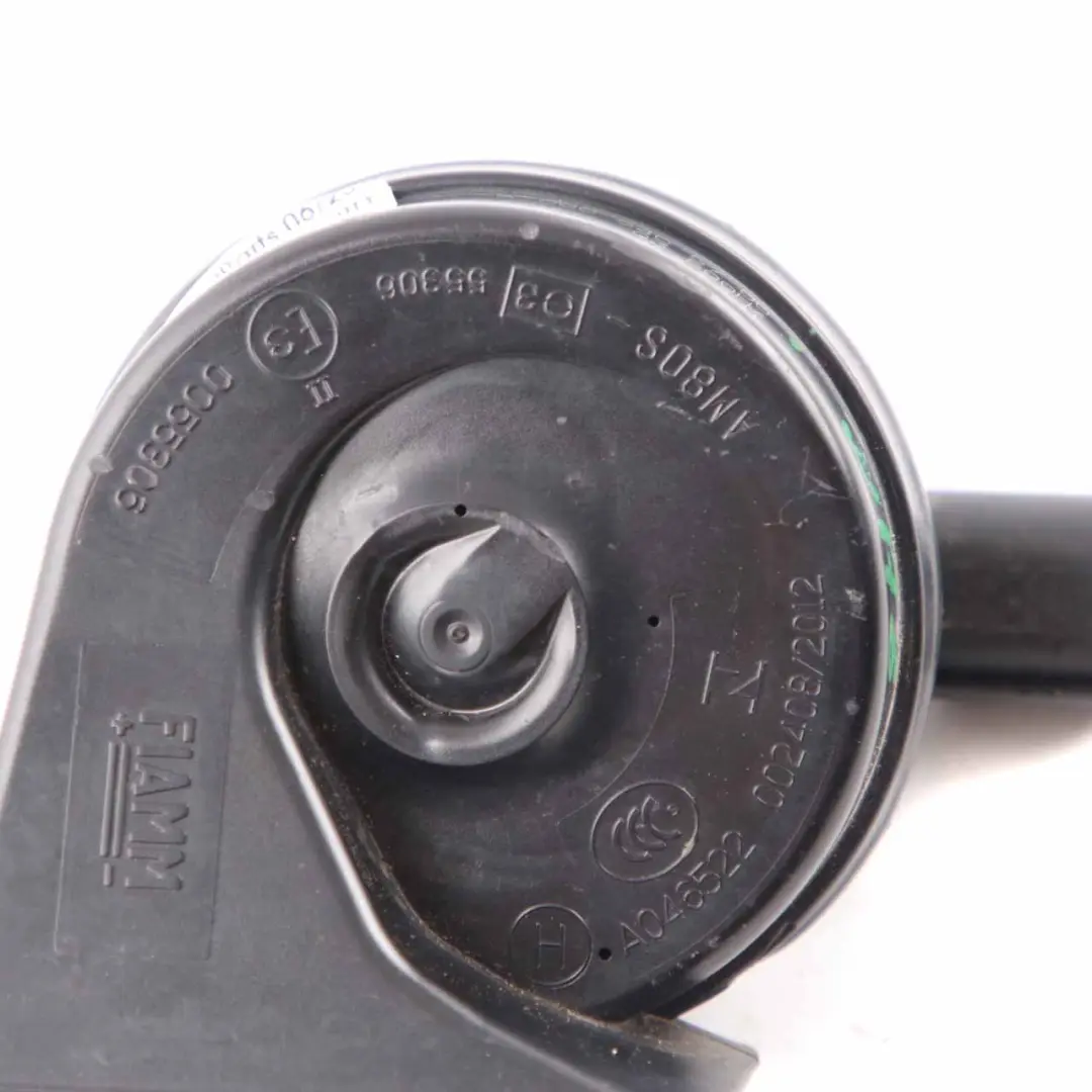 Hupensignal Mercedes W176 W246 W156 C117 Fanfare 400Hz Links A0005405500 für mit Teilenummer A0005405700 Hupensignal Mercedes W176 W246 W156 C117 Fanfare 400Hz Links A0005405500 - SKU A0005405700 - Teilenummer A0005405700