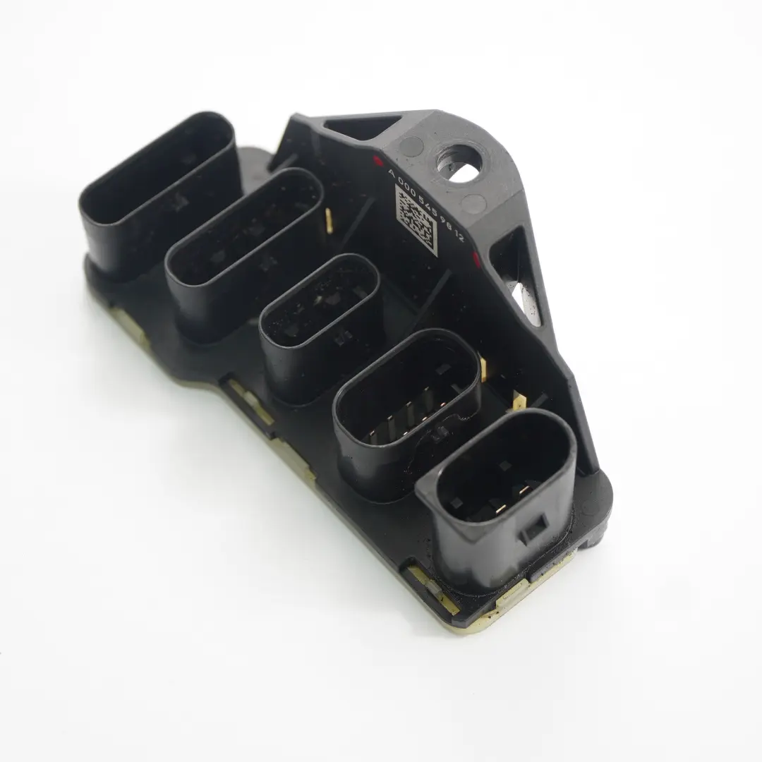 OM654 Modulo relè distribuzione energia per Mercedes Vito W447 W213 con numero di parte A0005459812 Mercedes Vito W447 W213 OM654 Modulo relè distribuzione energia - SKU A0005459812 - Numero di parte A0005459812