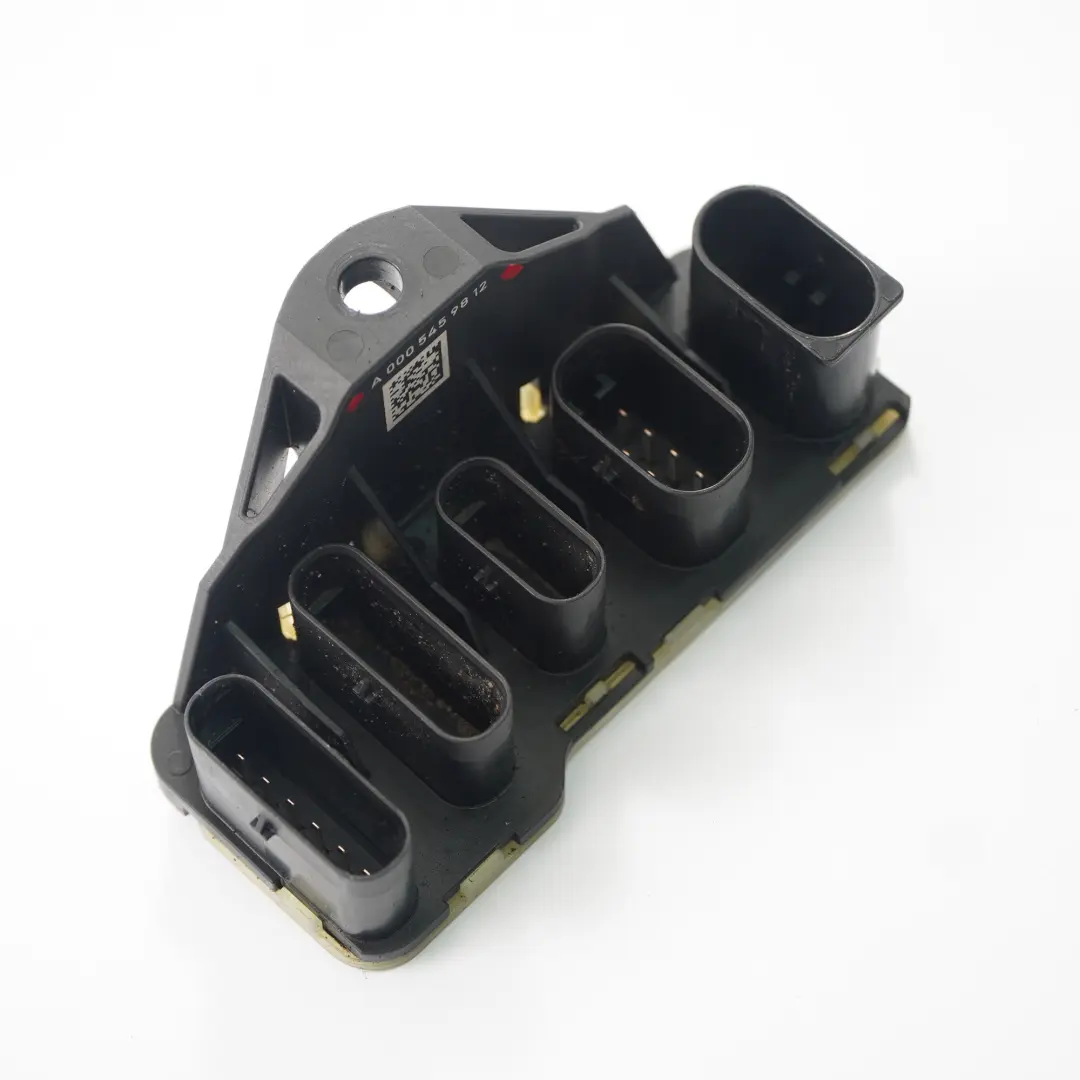 OM654 Power Distribution Relay Unit Module to Mercedes Vito W447 W213 with Part number A0005459812 Mercedes Vito W447 W213 OM654 Power Distribution Relay Unit Module - SKU A0005459812 - Part number A0005459812