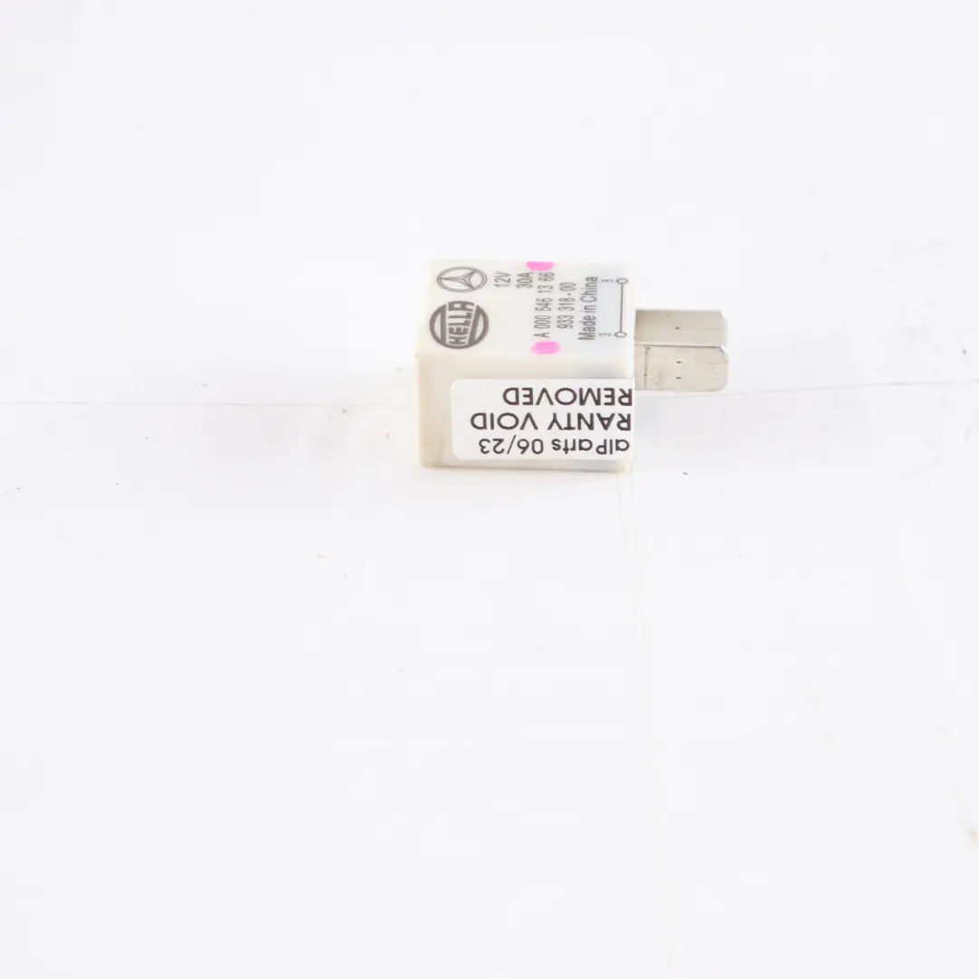 Unit Module 2 Pins White Hella Mercedes W203 W209 Relay - SKU A0005461366 - Part number A0005461366