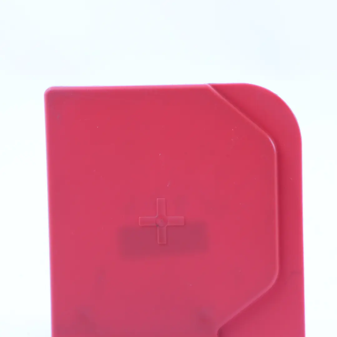 Tapa del Terminal Positivo de Batería Rojo A9069820109 para Mercedes Sprinter W906 con número de pieza A0005465402 Mercedes Sprinter W906 Tapa del Terminal Positivo de Batería Rojo A9069820109 - SKU A0005465402 - Número de pieza A0005465402