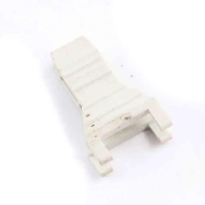 Fuse Remover Tool Distribution Box to Mercedes W203 W639 C209 with Part number A0005810654 Mercedes W203 W639 C209 Fuse Remover Tool Distribution Box - SKU A0005810654 - Part number A0005810654