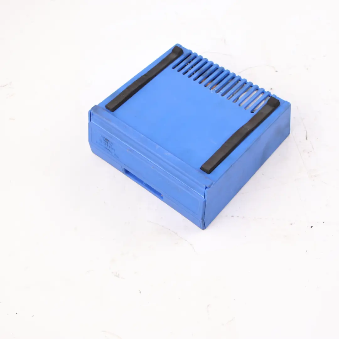  Tyre Air Compressor Mercedes W203 W211 W212 C219 W639 Inflation Pump - SKU A0005830302 - Part number A0005830302