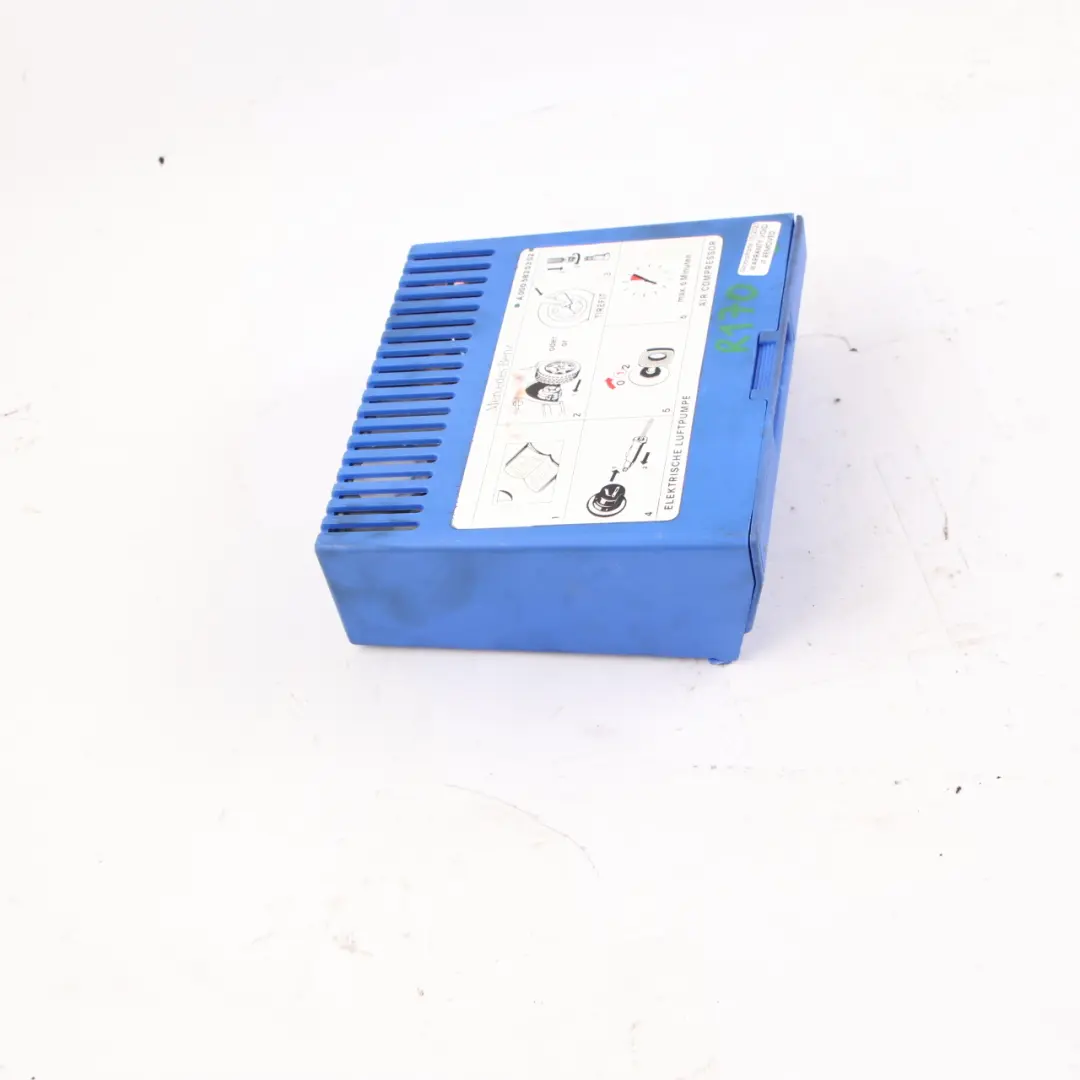 Tyre Air Compressor Mercedes W203 W211 W212 C219 W639 Inflation Pump to with Part number A0005830302 Tyre Air Compressor Mercedes W203 W211 W212 C219 W639 Inflation Pump - SKU A0005830302 - Part number A0005830302