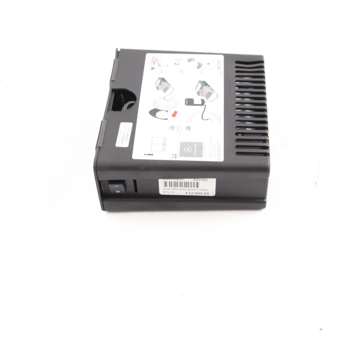 Mercedes W168 W209 W211 W639 Tyre Inflation Air Pump Compressor - SKU A0005830702 - Part number A0005830702