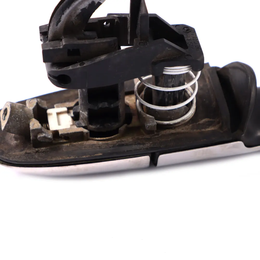 W414 W639 Puerta Corredera Trasera Izquierda Derecha Tirador Exterior para Mercedes con número de pieza A6397601704 Mercedes W414 W639 Puerta Corredera Trasera Izquierda Derecha Tirador Exterior - SKU A0007602359-1 - Número de pieza A6397601704