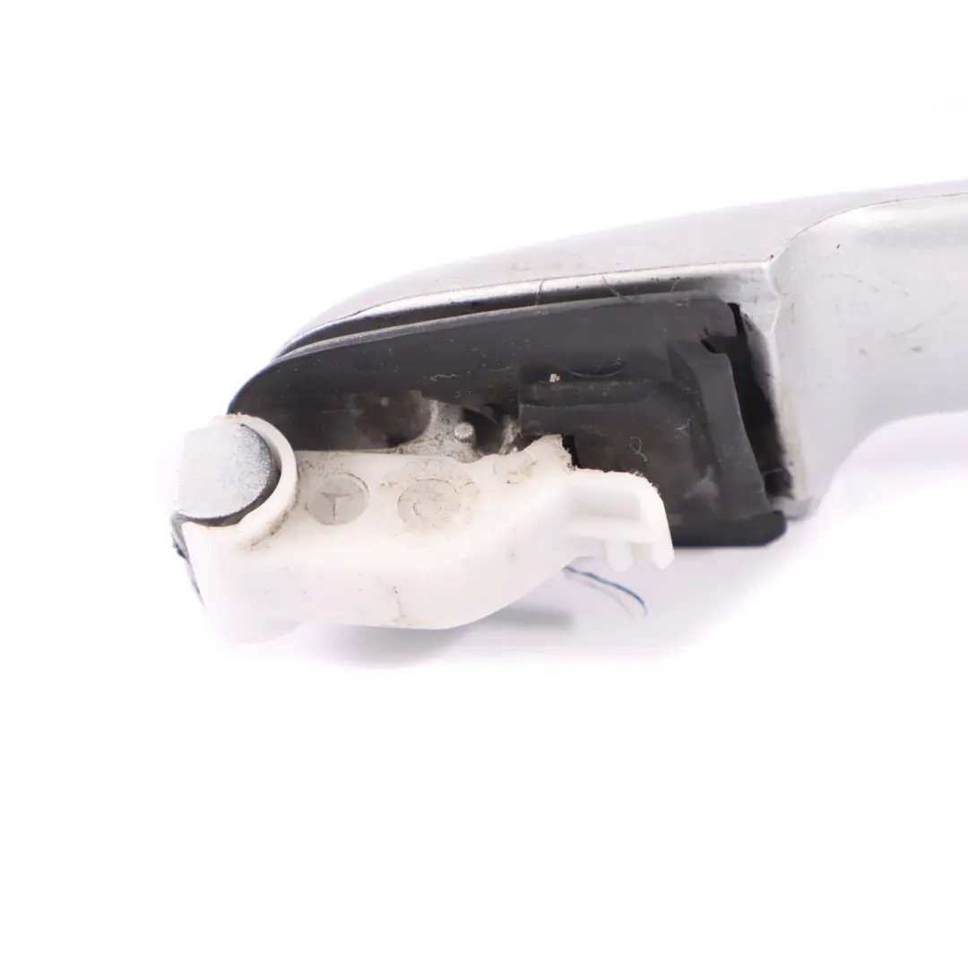 Mercedes W639 Door Handle Right O/S Grab Handle Cover - SKU A0007604359 - Part number A0007604359