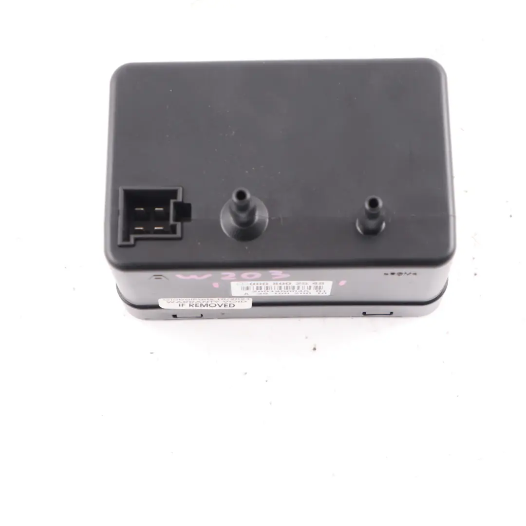 Central Locking Unit Vacuum Pump Box to Mercedes W164 W203 W211 with Part number A0008002548 Mercedes W164 W203 W211 Central Locking Unit Vacuum Pump Box - SKU A0008002548 - Part number A0008002548