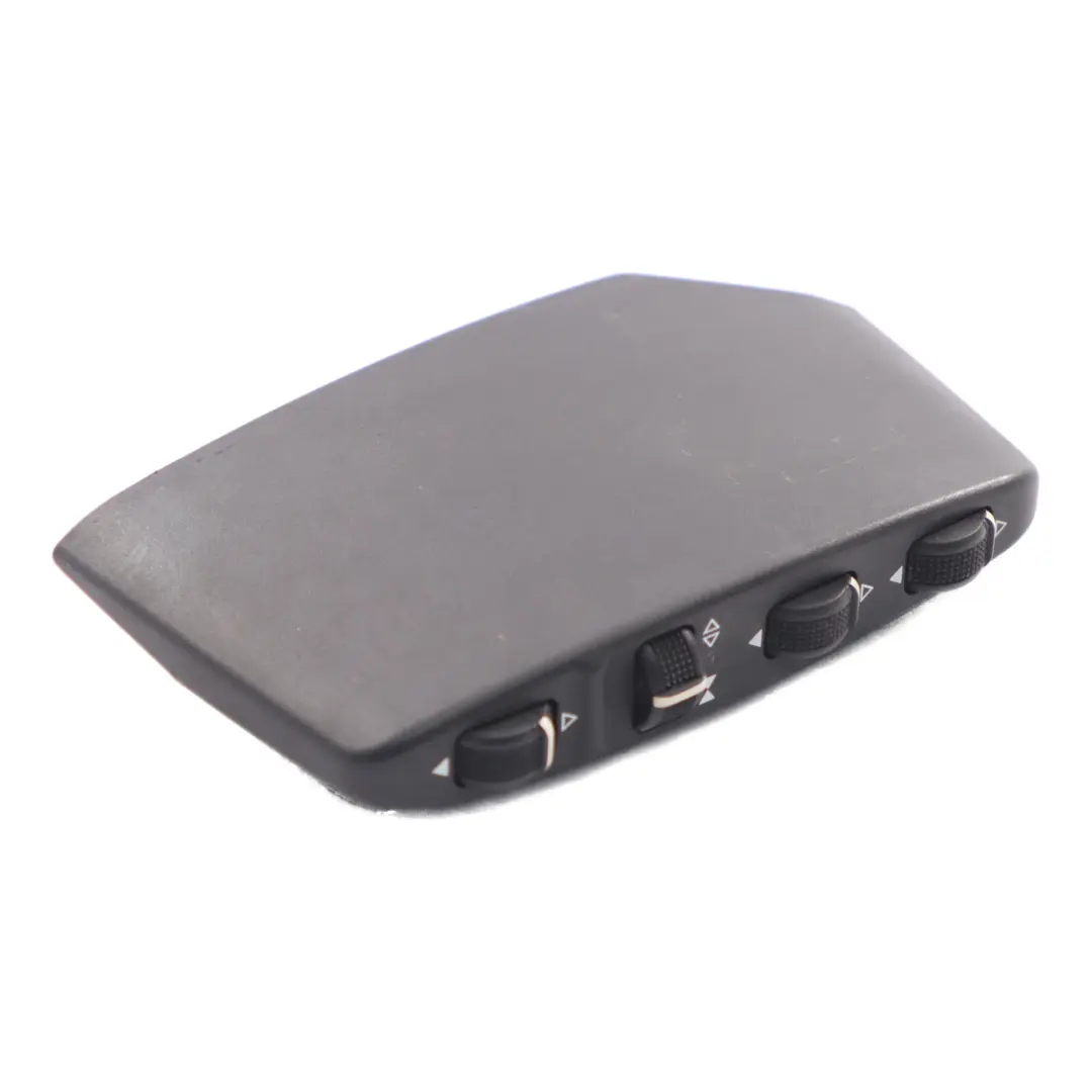 Mercedes W204 Panel control interruptor ajuste delantero izqiuerdo - SKU A0008007978 - Número de pieza A0008007978