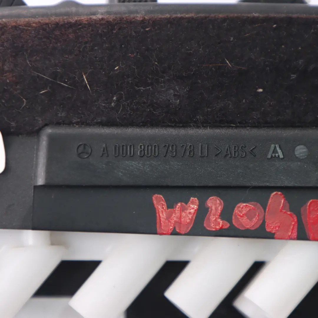 Interruttore regolazione controllo anteriore sinistro per Mercedes W204 con numero di parte A0008007978 Mercedes W204 Interruttore regolazione controllo anteriore sinistro - SKU A0008007978 - Numero di parte A0008007978