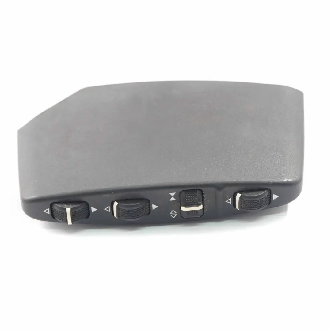 Mercedes W204 Panel control interruptor ajuste delantero derecho - SKU A0008008078 - Número de pieza A0008008078